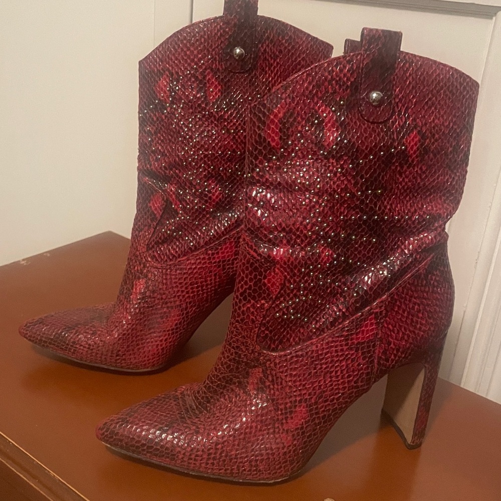 Jessica Simpson Snakeskin Boots 9 Pointed Toe Western Glam Statement Booties - Picture 3 of 8